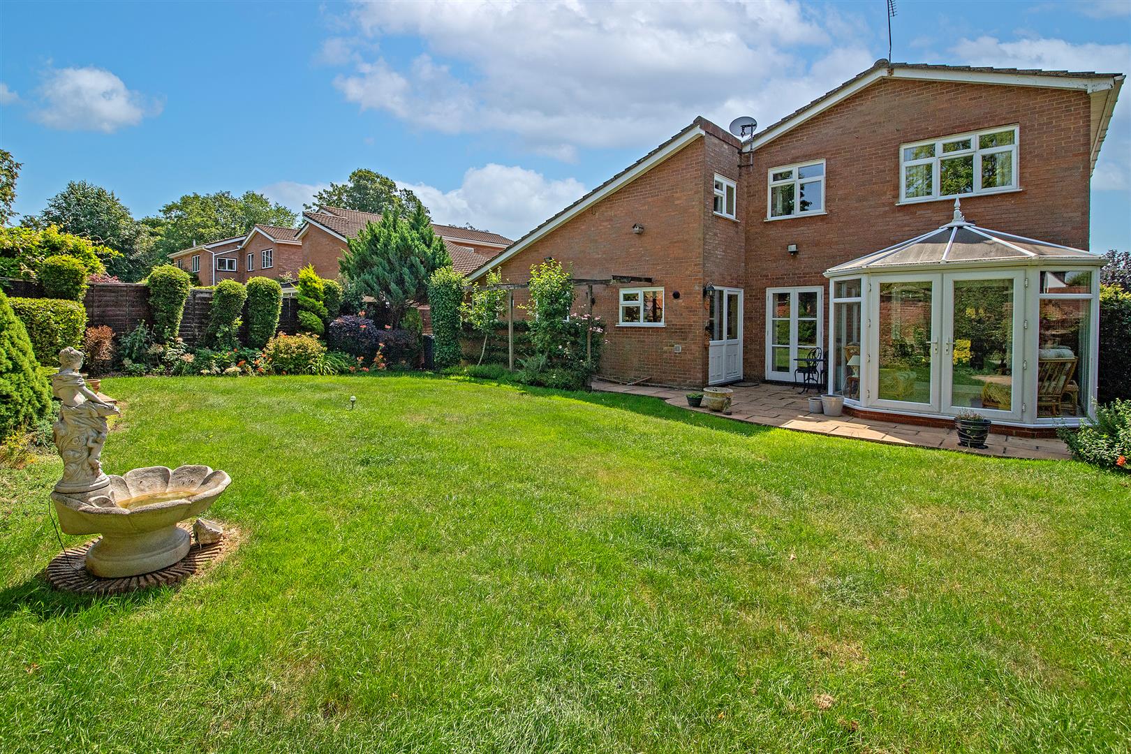 Beech Way, Wheathampstead, St. Albans - photo 23